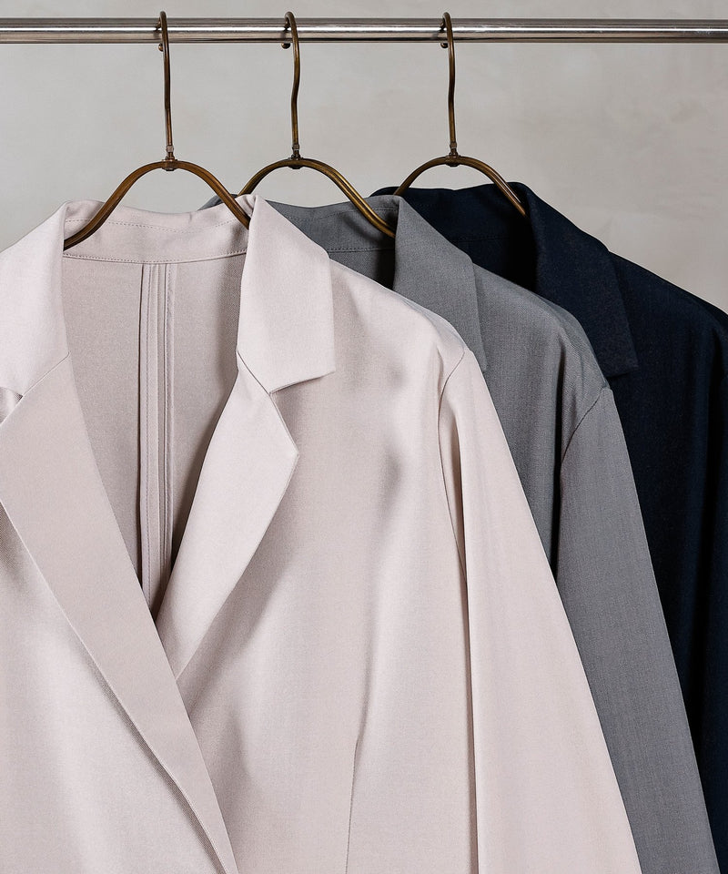 【オンもオフも頼れる一着】ダブルテーラードジャケット