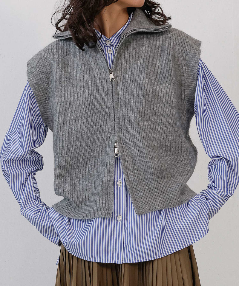 グレー<br>身長 : 163cm