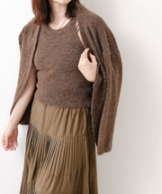 ブラウン<br>身長 : 161cm