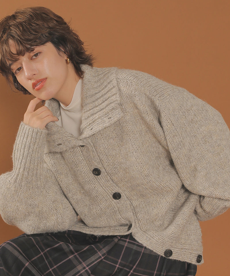 ベージュ<br>身長:160cm 着用サイズ:M