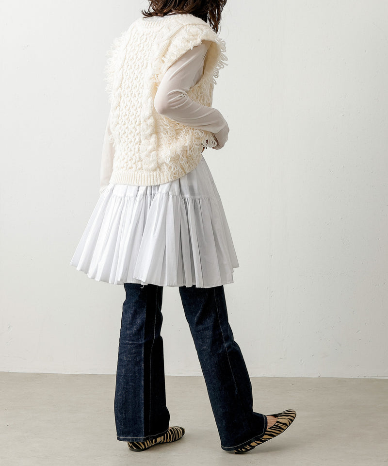 ケーブル編み ループフリンジベスト