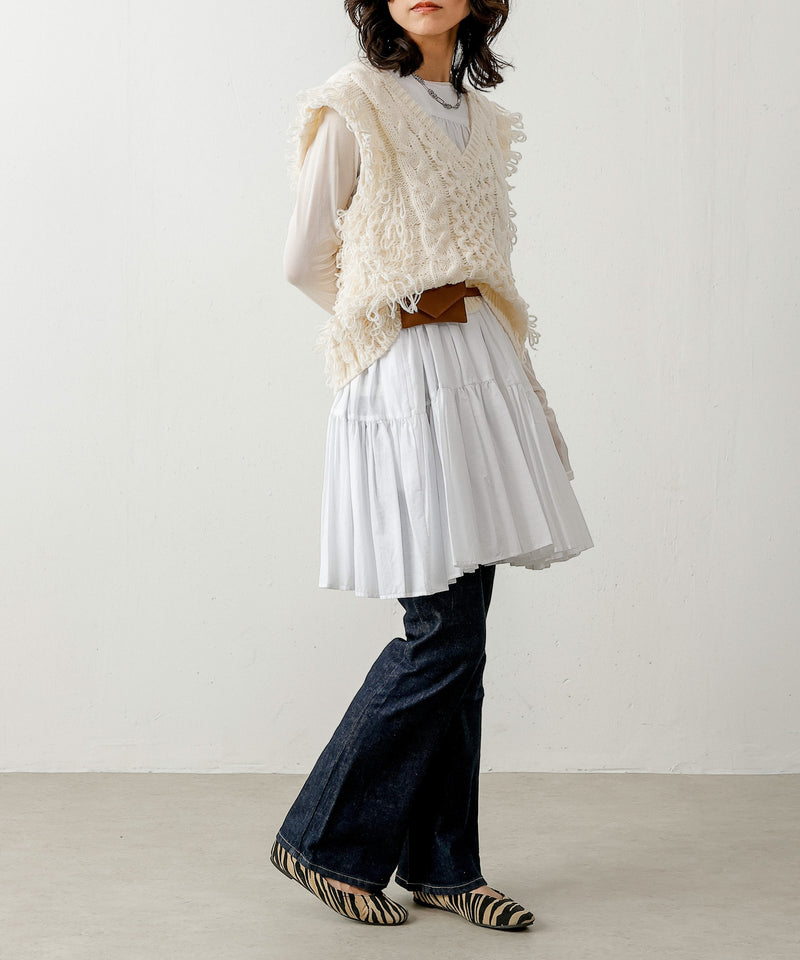 ケーブル編み ループフリンジベスト