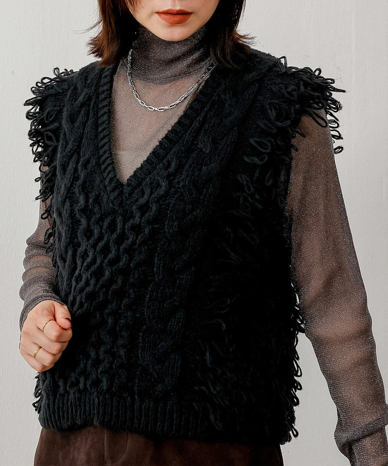 ケーブル編み ループフリンジベスト