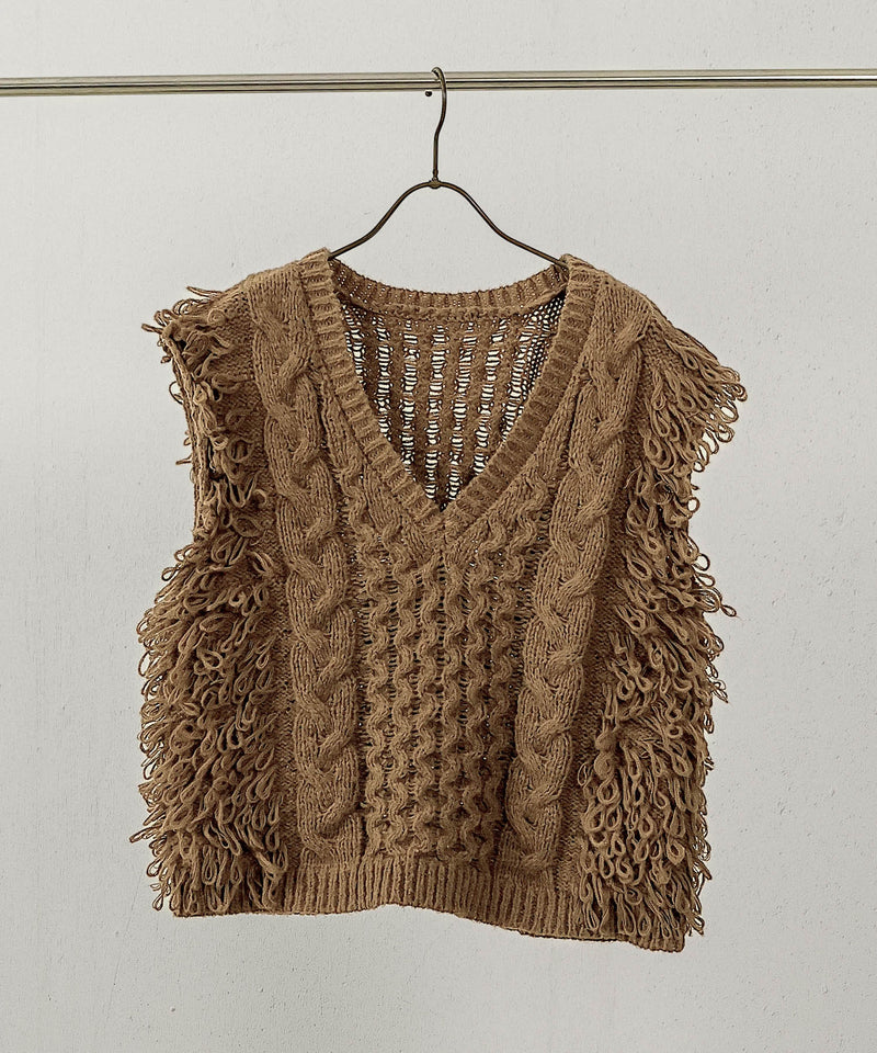ケーブル編み ループフリンジベスト