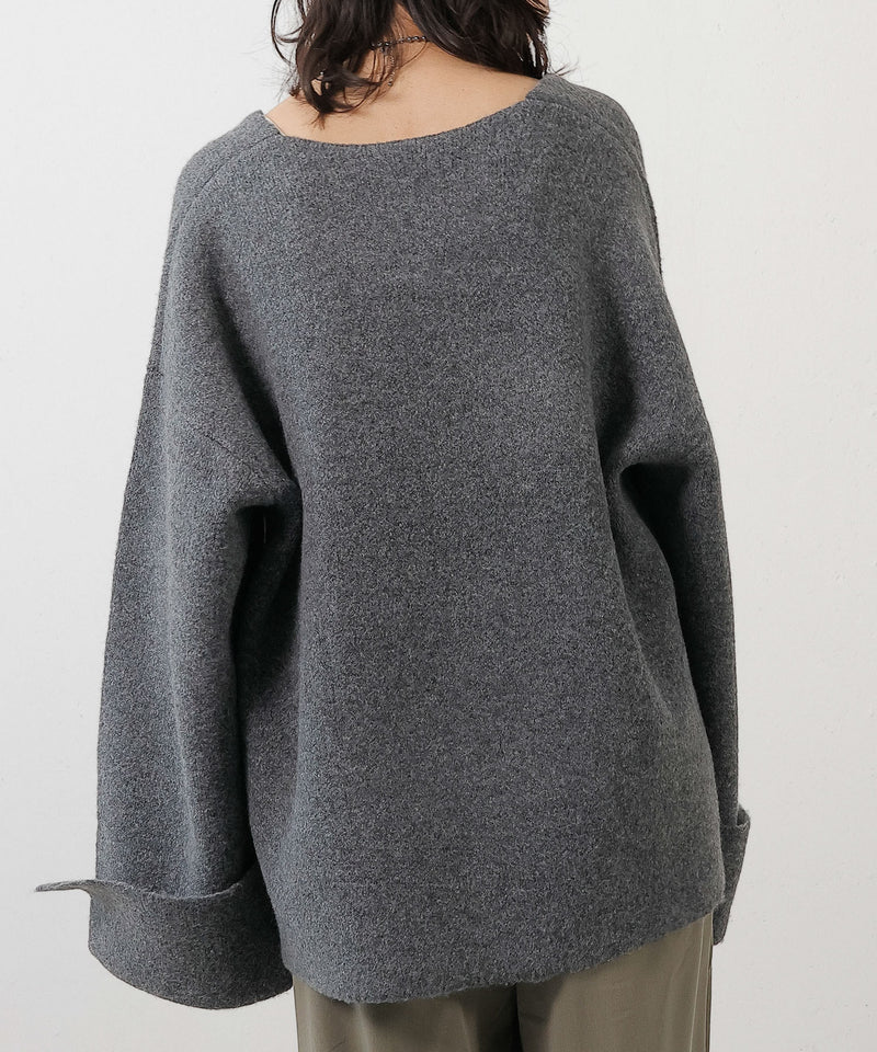 【大人の余裕とこなれ感】深Vネックワイドスリーブオーバーニット