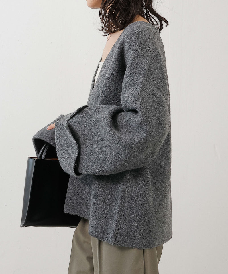 【大人の余裕とこなれ感】深Vネックワイドスリーブオーバーニット