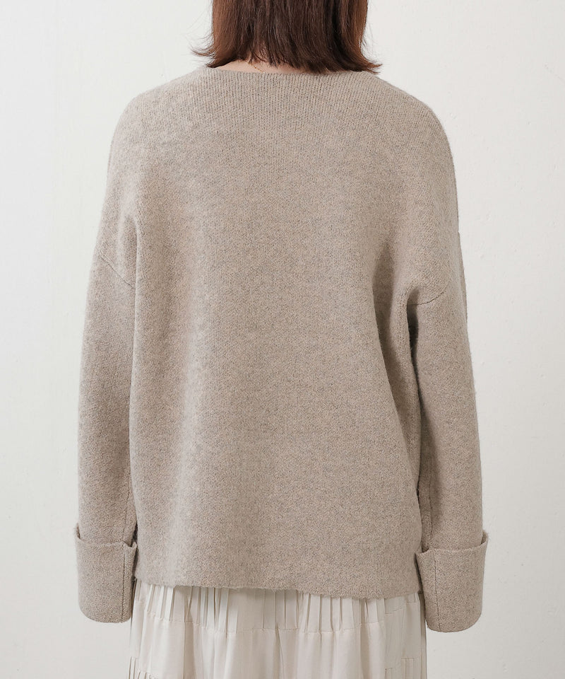 【大人の余裕とこなれ感】深Vネックワイドスリーブオーバーニット