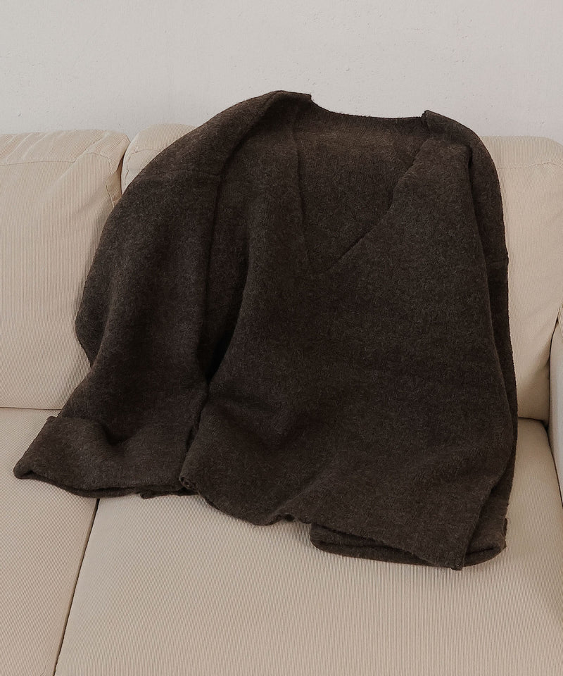 【大人の余裕とこなれ感】深Vネックワイドスリーブオーバーニット