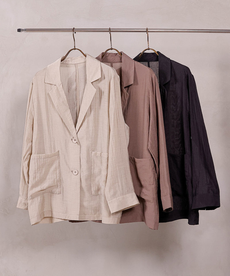 【羽織るだけで大人の抜け感】シアーテーラードジャケット