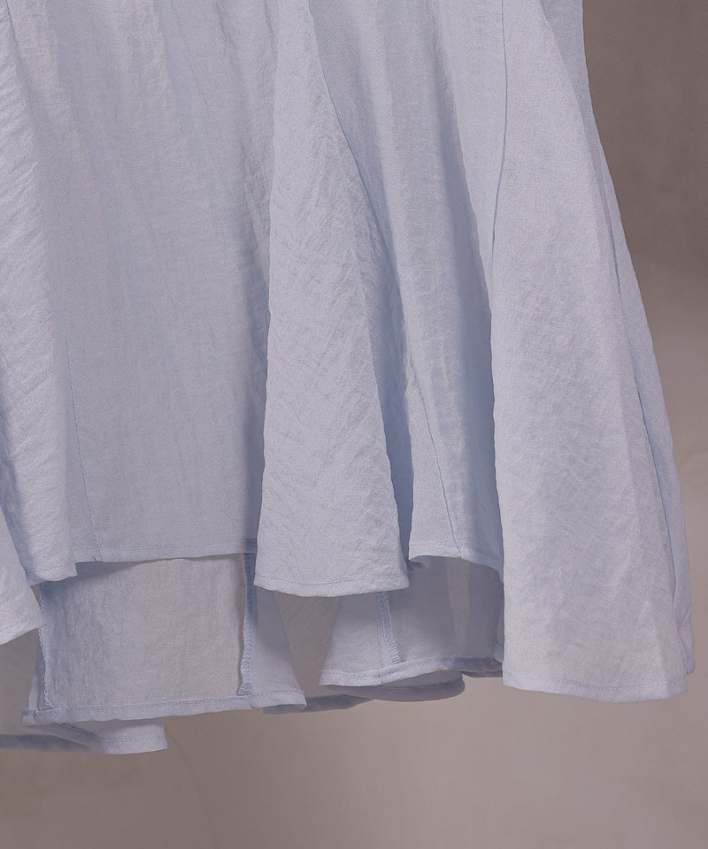 【動きで魅せるシルエット】フレアデザインブラウス