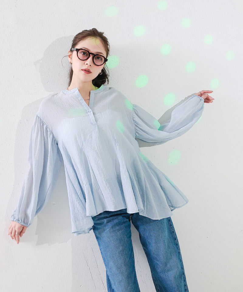 【動きで魅せるシルエット】フレアデザインブラウス