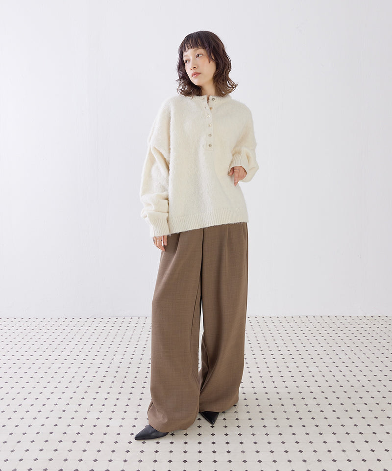 モカ / 身長：157cm / 着用：M
