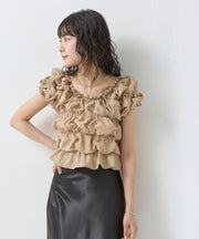 ベージュ / 身長：163cm