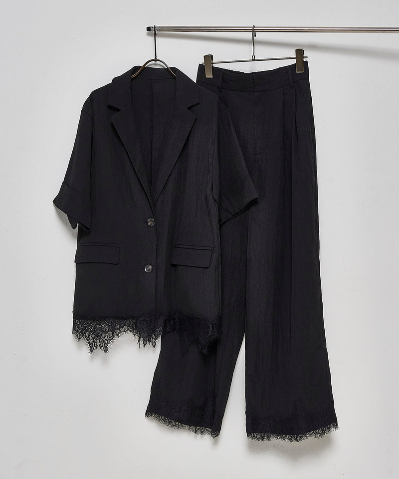 ブラック