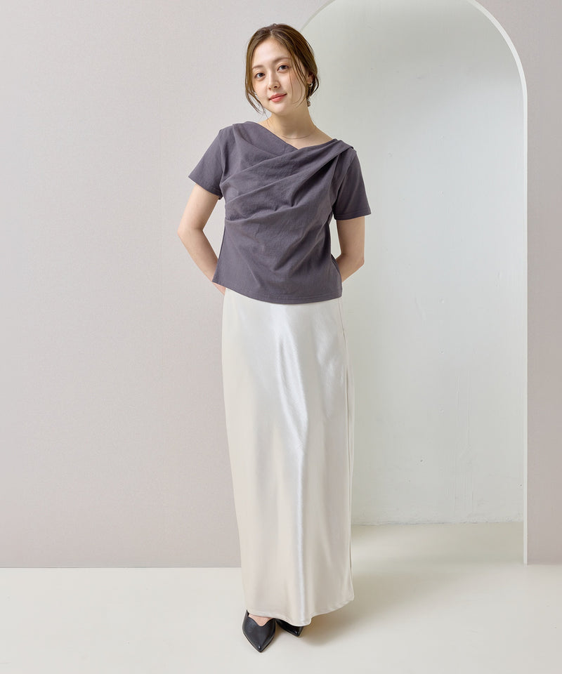 【ヘルシーな色気を纏う】ドレープデザイン半袖Tシャツ