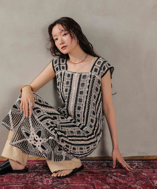 ブラック<br>身長 : 162cm