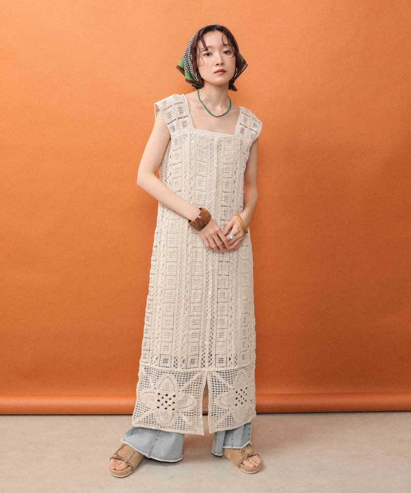 アイボリー<br>身長 : 162cm