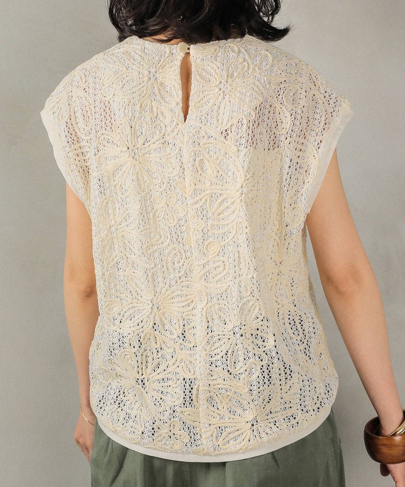 コード刺繍シアーフレンチスリーブトップス