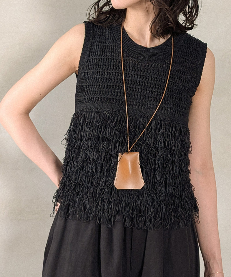 ループフリンジニットノースリーブベスト