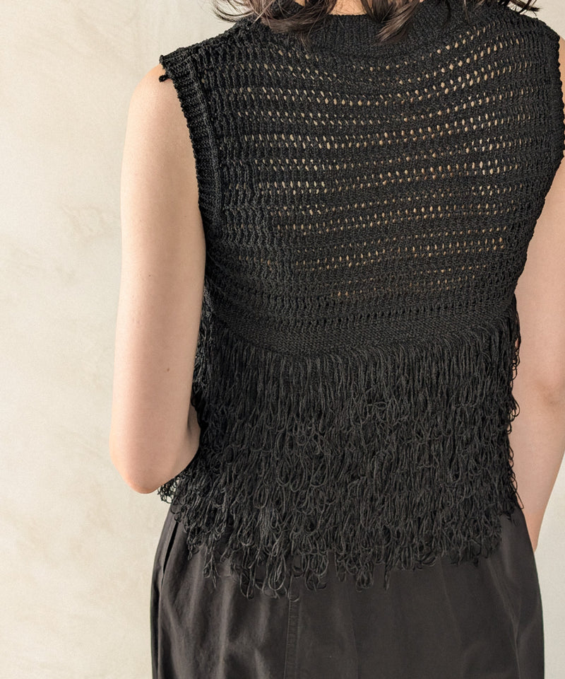ループフリンジニットノースリーブベスト