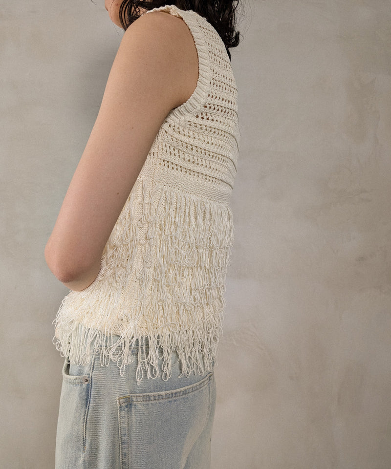 ループフリンジニットノースリーブベスト