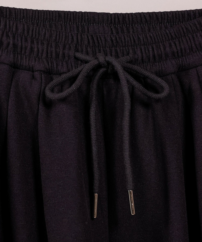 【心地よい履き心地とキレイ見えが叶う】スムースタッチパンツ