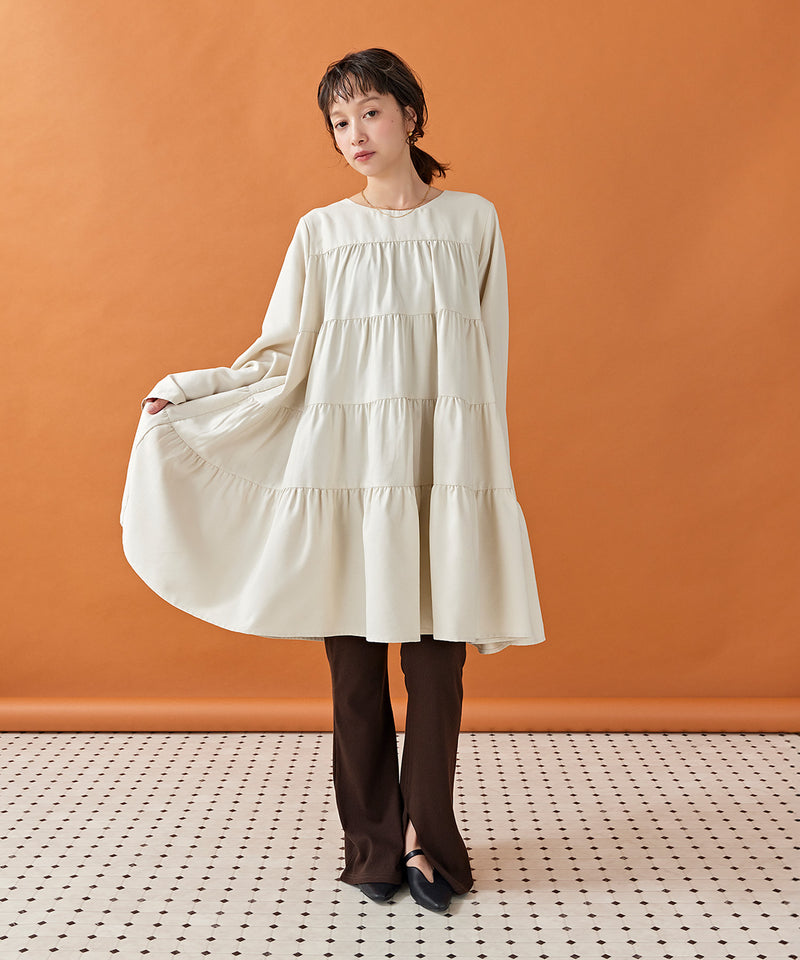 アイボリー / 身長：157cm / 着用：M