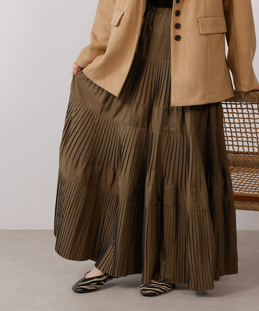 カーキ<br>身長：161cm