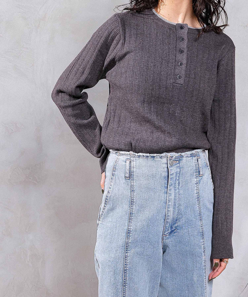 【重ねたような首元でこなれ感を演出♪】ヘンリーネックレイヤートップス