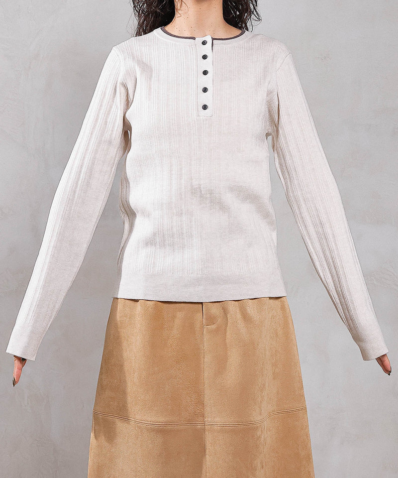 【重ねたような首元でこなれ感を演出♪】ヘンリーネックレイヤートップス