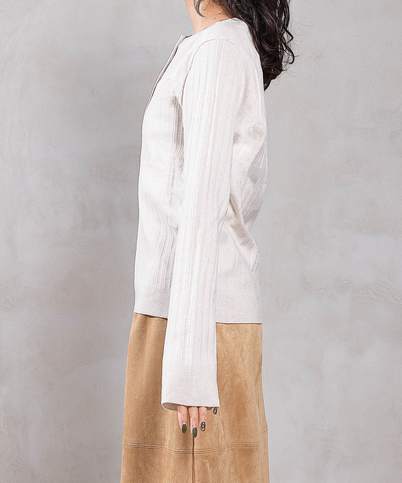 【重ねたような首元でこなれ感を演出♪】ヘンリーネックレイヤートップス