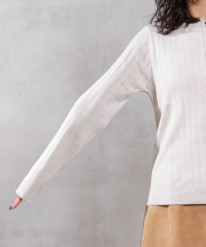 【重ねたような首元でこなれ感を演出♪】ヘンリーネックレイヤートップス