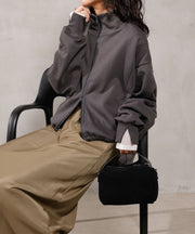 チャコールグレー<br>
身長：163cm