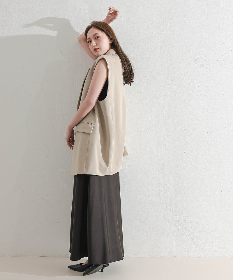 【羽織るだけでコーデが決まる】バックコクーンジレ