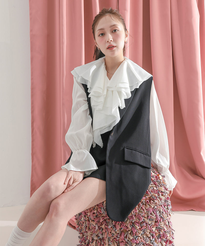 【羽織るだけでコーデが決まる】バックコクーンジレ