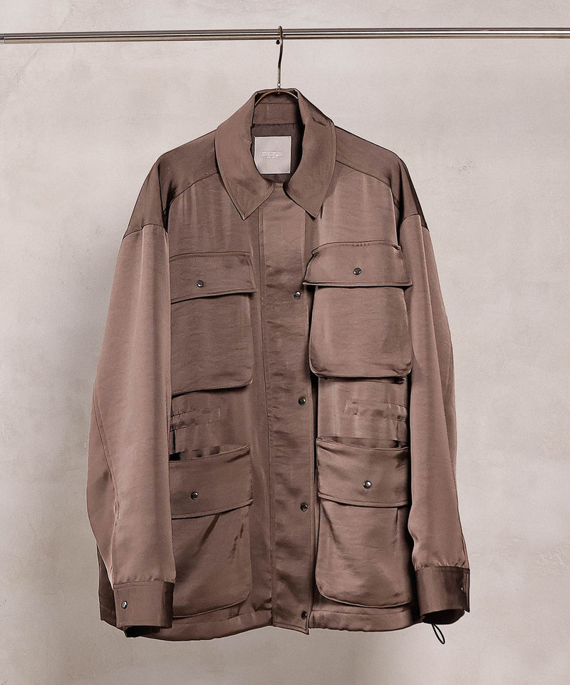 【ほのかな光沢が美しい】サテンライトブルゾン