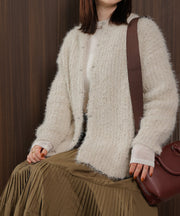 アイボリー<br>身長 : 161cm