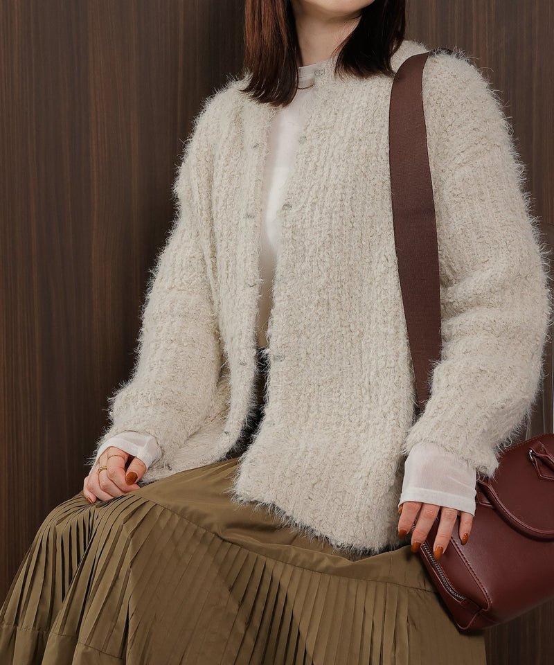 アイボリー<br>身長 : 161cm