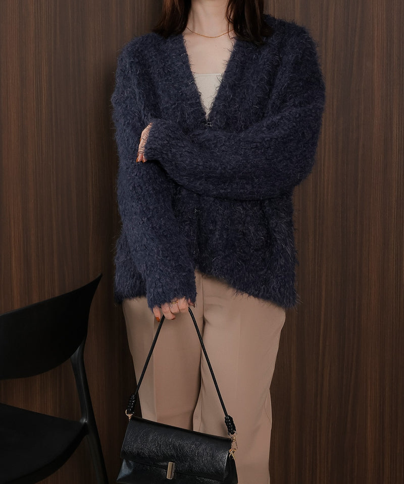 【ゆるっと抜け感で女性らしさが漂う】タッセルボールシャギーカーディガン