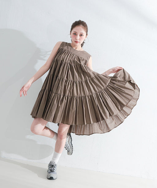 オリーブ<br>身長 : 160cm