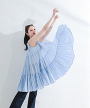 スカイブルー<br>身長 : 160cm