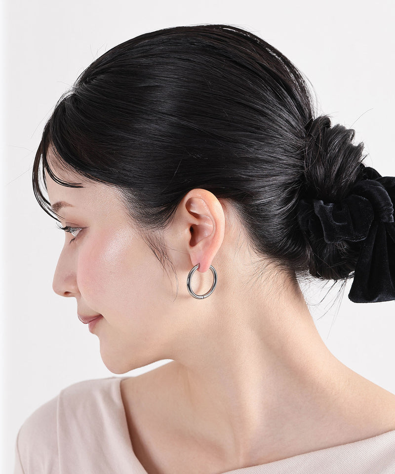 カラー：シルバー　太さ：3mm　直径：26mm