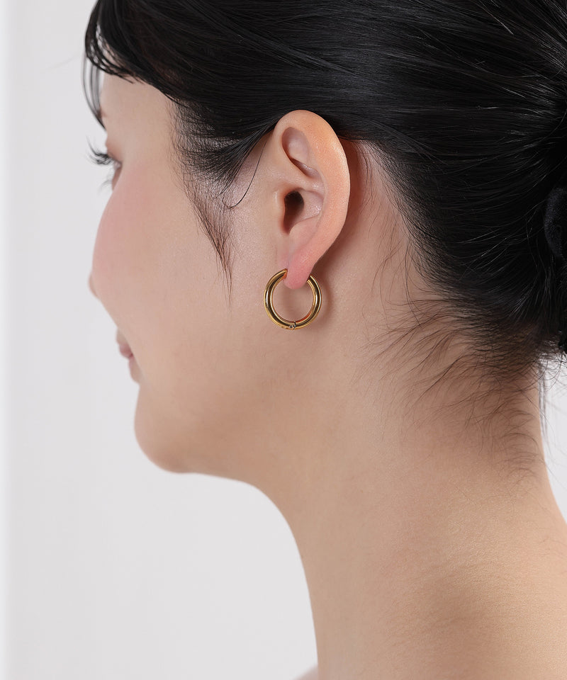 カラー：ゴールド　太さ：3mm　直径：20mm