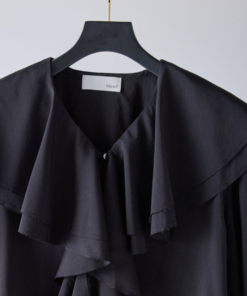 【Mewl/ミュール】ラッフルブラウス