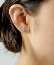 カラー：シルバー　直径：3mm