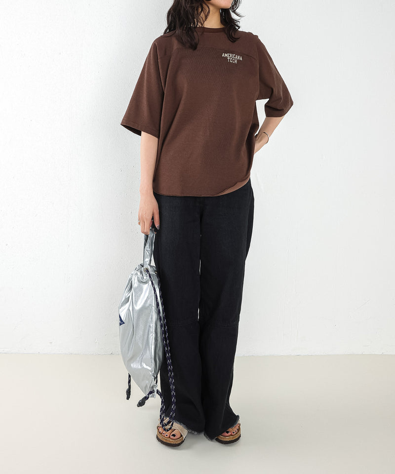 ブラウン<br>身長：163cm