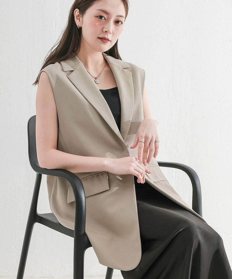 ベージュ<br>身長 : 160cm