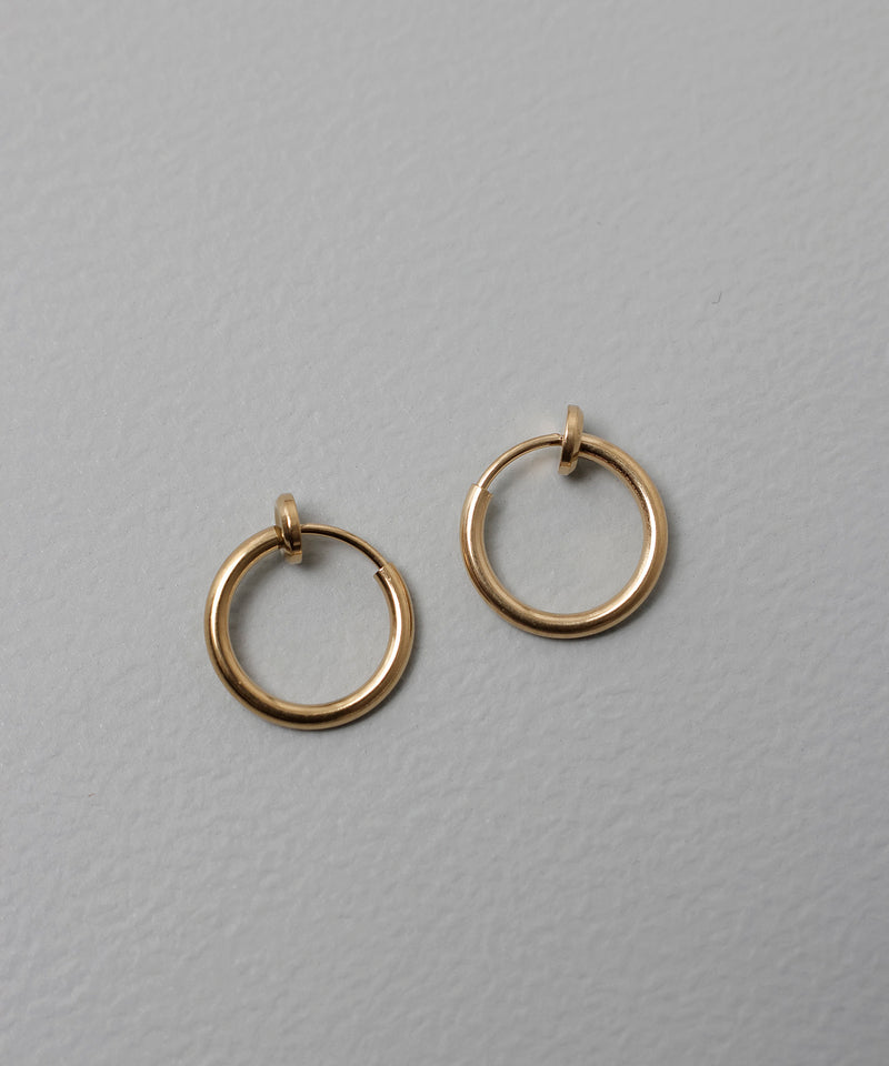 カラー：ゴールド　円直径：1.3㎝