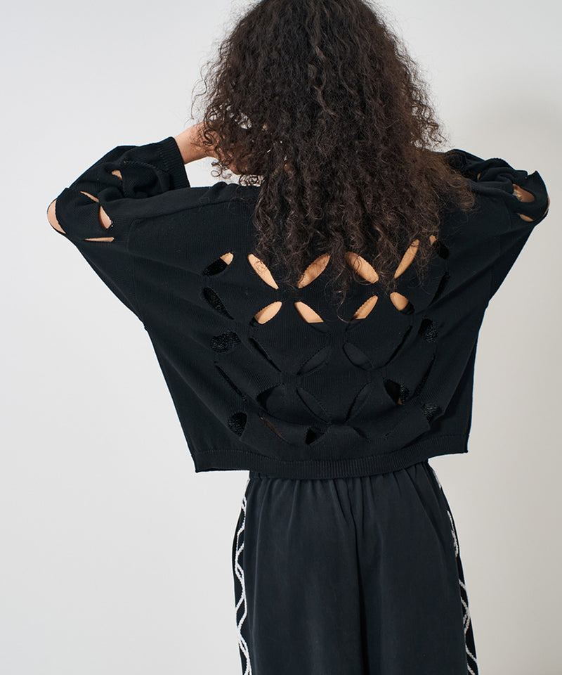【YENN/イエン】CUT OUT PATTERN PO/カットアウトパターンプルオーバー
