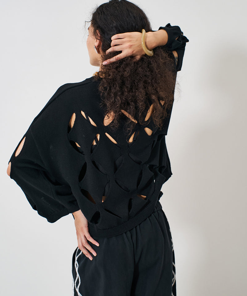 【YENN/イエン】CUT OUT PATTERN PO/カットアウトパターンプルオーバー